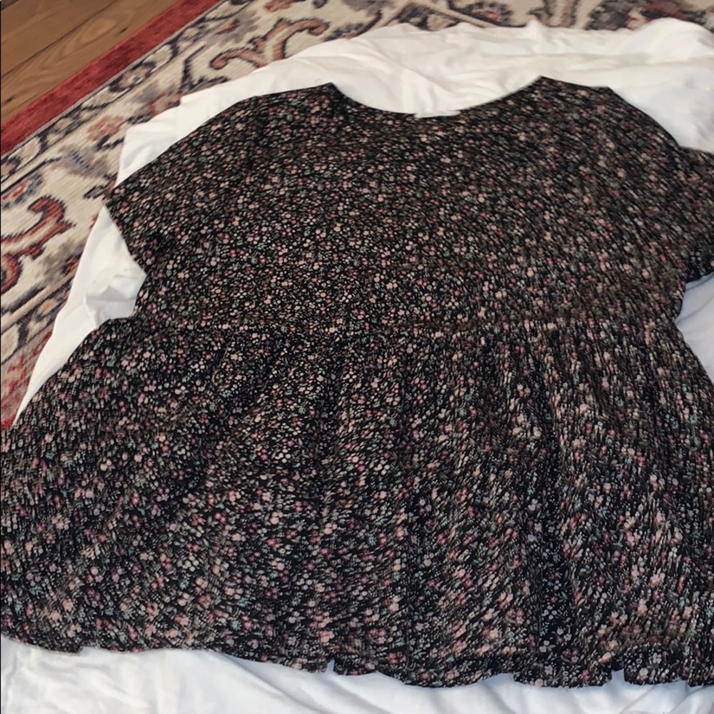 Floral top